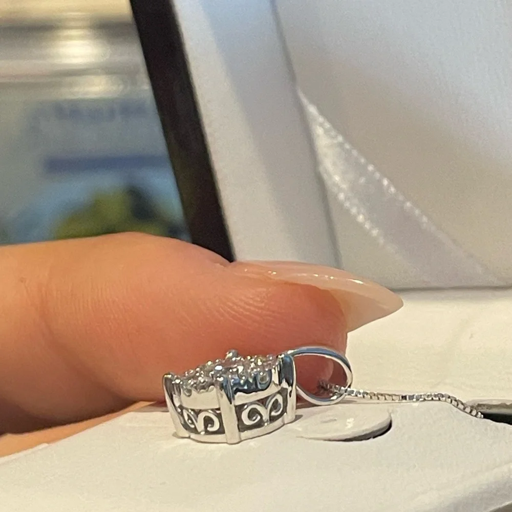 White Gold 14k Diamond Pendant Necklace - Picture 4 of 10